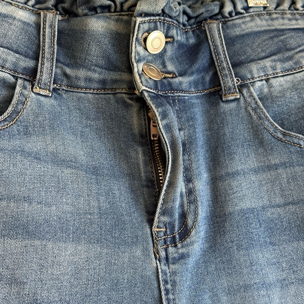 Ashley Mason Juniors Denim Capri Ruffle Waistband Stretchy Pants SZ Small - Picture 2 of 10